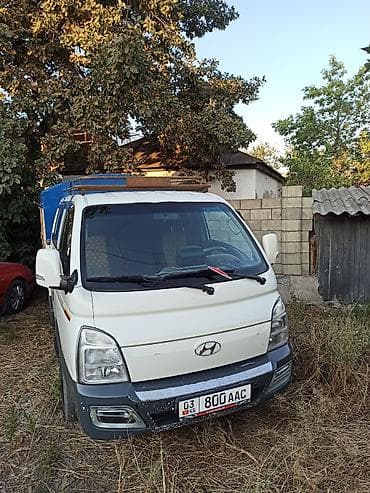 mini v: Hyundai Porter II — компактный грузовик с двухрядной кабиной и — 1