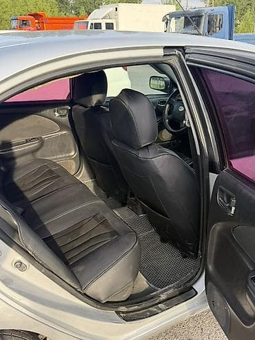 Продажа авто: Toyota Avensis: 2002 г., 1.6 л, Механика, Бензин, Седан — 8