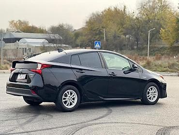 цены на автомобили в бишкеке: Toyota Prius: 2020 г., 1.8 л, Автомат, Гибрид, Хэтчбэк — 7