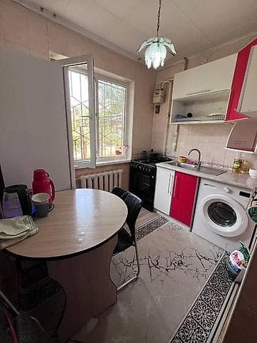 посредник: 3 комнаты, Собственник, Без подселения, С мебелью частично — 9