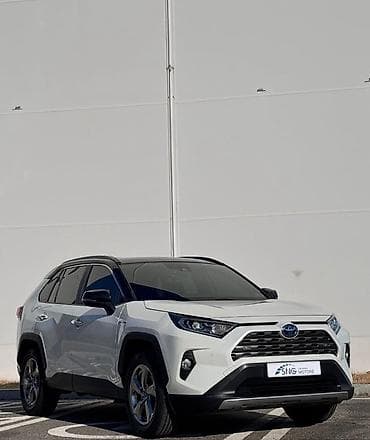 Toyota RAV4: 2019 г., 2.5 л, Вариатор, Гибрид, Кроссовер
