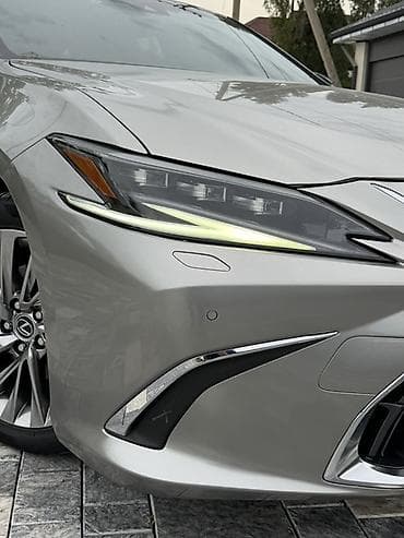 2025: Lexus ES: 2025 г., 2.5 л, Гибрид, Седан — 8