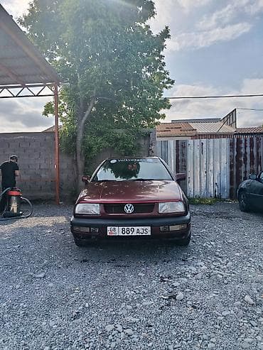 атбашы авто: Volkswagen Vento: 1993 г., 1.8 л, Кол менен иштөөчү, Газ, Седан — 5