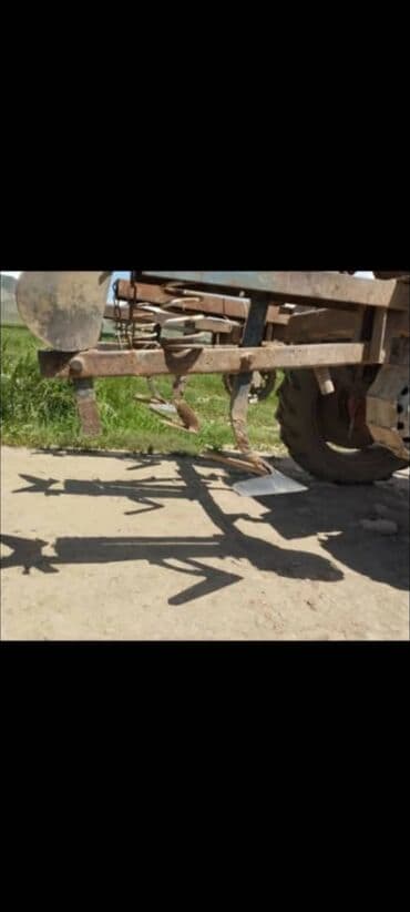 набор инструментов: Трактор с комплектом навесного оборудования для сельхозработ. Состав — 1