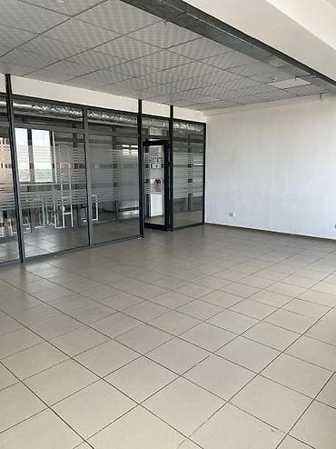 места для шаурмы: Аренда офисов, 41 м², В бизнес центре — 3