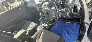 багажник спада: Honda Fit: 2003 г., 1.5 л, Автомат, Бензин, Хэтчбэк — 5