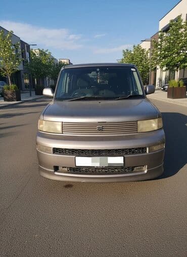 Toyota bB: 2003 г., 1.3 л, Автомат, Бензин, Минивэн