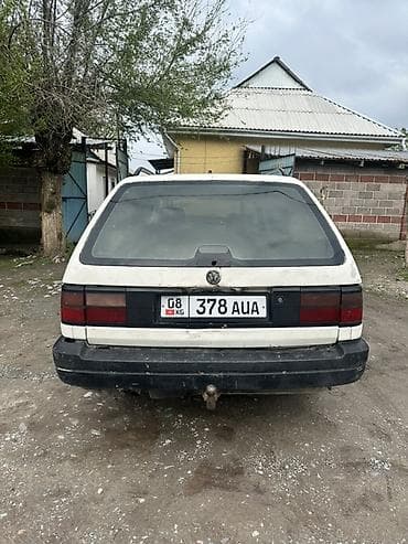 авто подголовник: Volkswagen Passat: 1993 г., 1.8 л, Универсал — 4