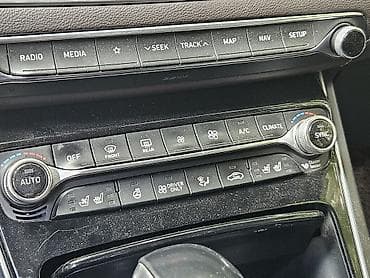 kia rio 2005: Hyundai Grandeur: 2019 г., Автомат, Гибрид, Седан — 8