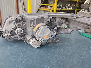 Передняя левая фара Subaru Оригинал — 3