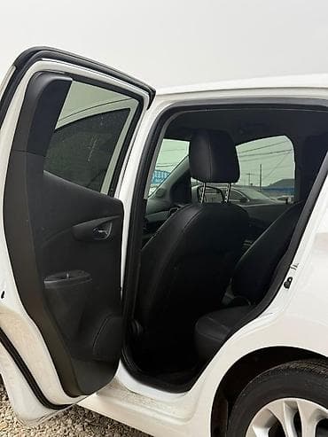 Chevrolet Spark: 2020 г., 1 л, Автомат, Бензин, Хэтчбэк — 6