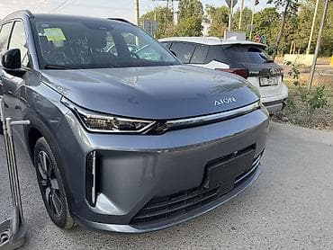 GAC: Aion Hyper HT (GAC Aion) — современный электрический кроссовер в белом — 4