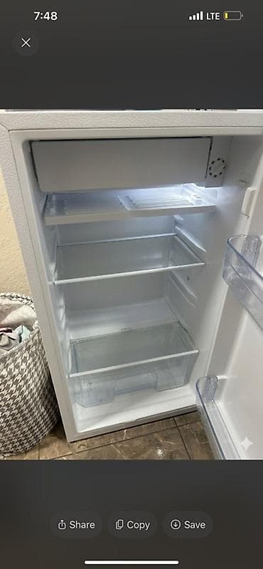 мини холодильник бар: Компактный однокамерный холодильник с морозильной камерой. Основные — 3