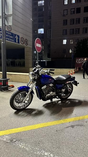 купить cafe racer: Мотоцикл дорожный (нейкед/круизер-стайл), синий металлик — 1