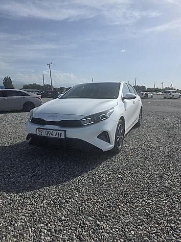 geely e5: Kia K3: 2022 г., Седан — 1