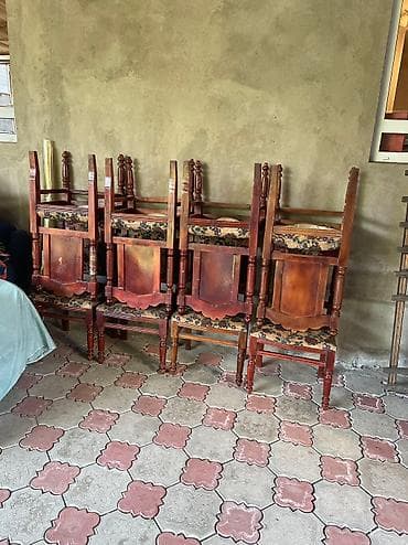 Ашкана буюмдары: Продаю стулья с ореха 9шт — 2