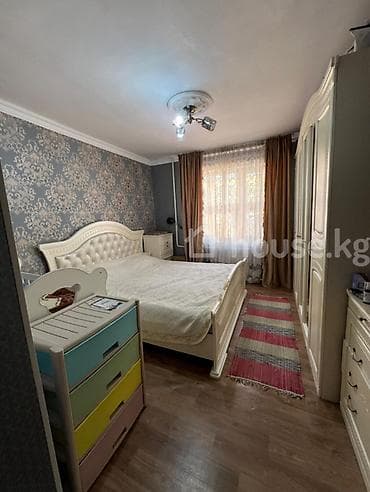 fred perry: И так, дом расположен в очень хорошем и экологическом районе ж/м Кара — 8