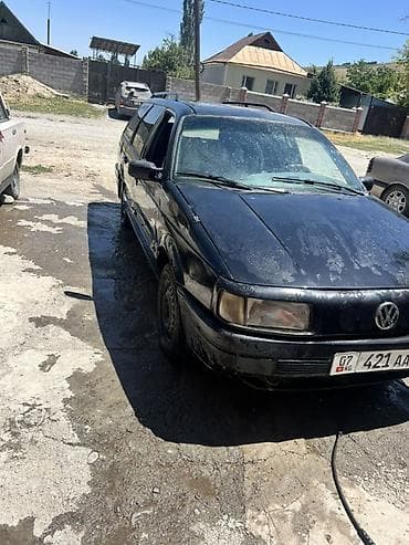 Volkswagen Passat Variant: 1991 г., 1.8 л, Кол менен иштөөчү, Бензин, Универсал