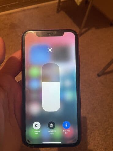 телефоны xiaomi redmi 10 с: IPhone Xr, Колдонулган, 64 ГБ, Кызыл, Заряддоочу түзүлүш, 77 % — 2