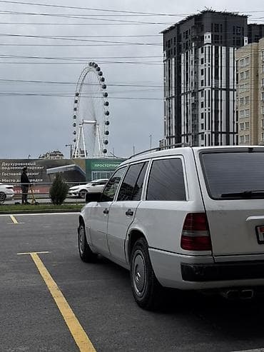 мотор морнинг: Mercedes-Benz E-Class: 1992 г., 2.3 л, Автомат, Бензин, Универсал — 4