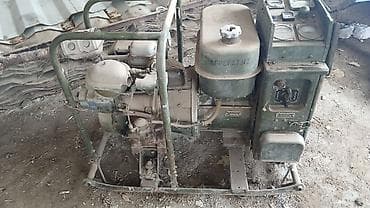 бензиновый гениратор: Продаю Бензиновый агрегат движок (стационарный/переносной каркасный — 1