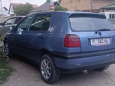видно: Volkswagen Golf: 1993 г., Автомат, Бензин, Хэтчбэк — 3