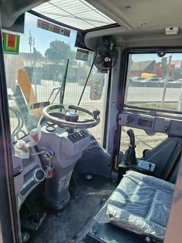 23.5 25 шины бу на фронтальный погрузчик: Погрузчик, 2024 г., Колесный, Фронтальный — 3