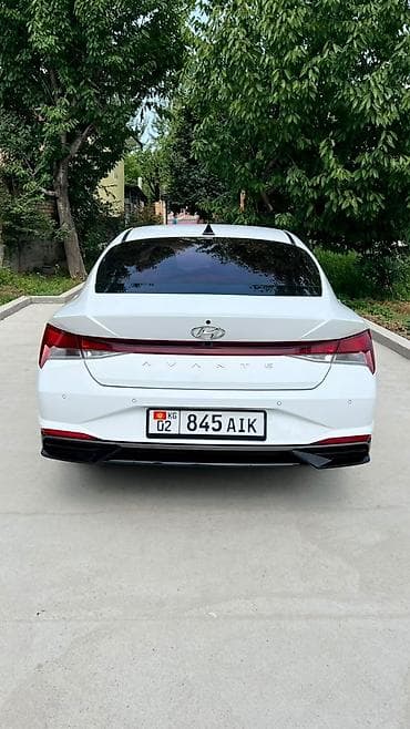 santa fe: Hyundai Avante: 2021 г., 1.6 л, Бензин, Седан — 2