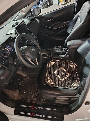 Унаа: Toyota Corolla: 2019 г., 1.8 л, Вариатор, Гибрид, Седан — 7