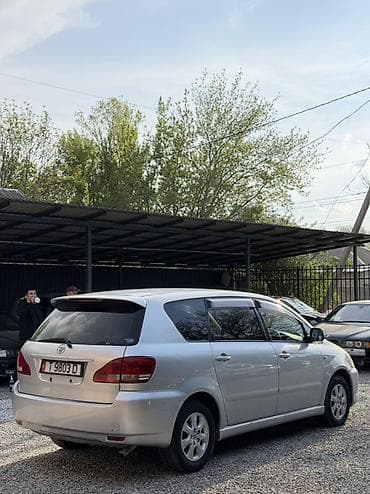 Продажа авто: Toyota Ipsum: 2004 г., 2.4 л, Автомат, Бензин, Минивэн — 4