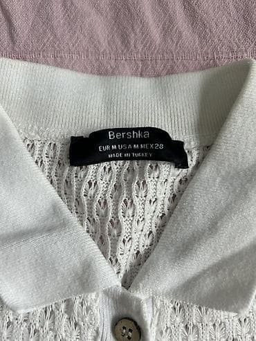 pull bear: Топы на лето ZARA, Bershka…

Размер на S и M. 

В отличном состоянии — 5