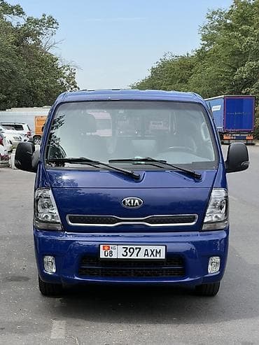 Kia Bongo III (однотонный синий мини-грузовик/бортовой) - Кабина на 3