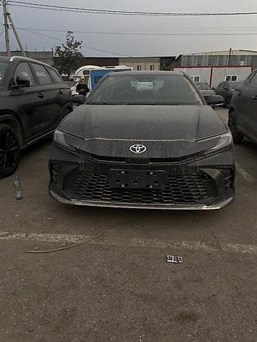 toyota is: Toyota Camry: 2026 г., 2 л, Робот, Гибрид, Седан — 5