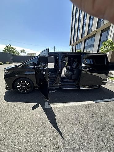 sienna сиенна: Toyota Alphard: 2025 г., 2.5 л, Вариатор, Гибрид, Минивэн — 9