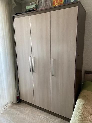 Спальный гарнитур, Б/у, Двуспальная кровать, Шкаф, Комод, МДФ, Самовывоз