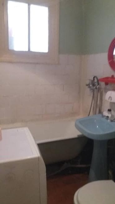 тоголок молдо щербакова: 2 бөлмө, 44 м², Хрущевка, 3 кабат, Эски ремонт — 10