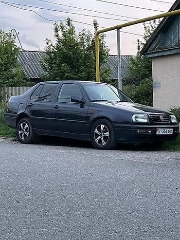 124 e500: Volkswagen Vento: 1993 г., 1.8 л, Механика, Бензин, Седан — 1