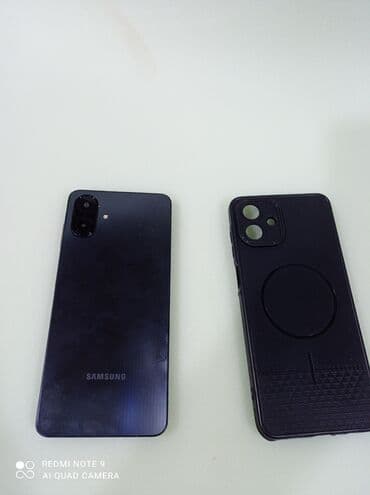 Samsung Galaxy A7, Новый, 256 ГБ, цвет - Красный, 1 SIM