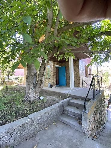 Продажа домов: Продаётся загородный дачный дом с садовым участком. Основные — 4