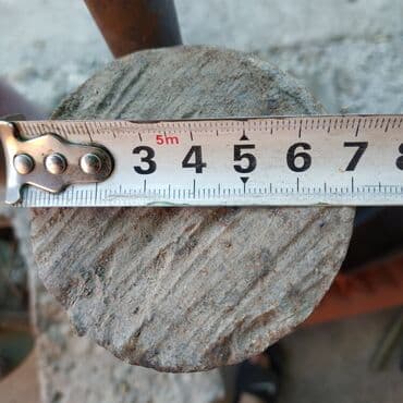 Болванка стальная сечение 7см есть 2 шт: длинна 108 см. 5200сом