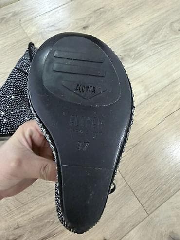 дизайнерский: Черные дизайнерские туфли без каблука (heel‑less — 5