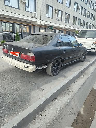 кузов е34: BMW 5 series: 1992 г., Механика, Седан — 5