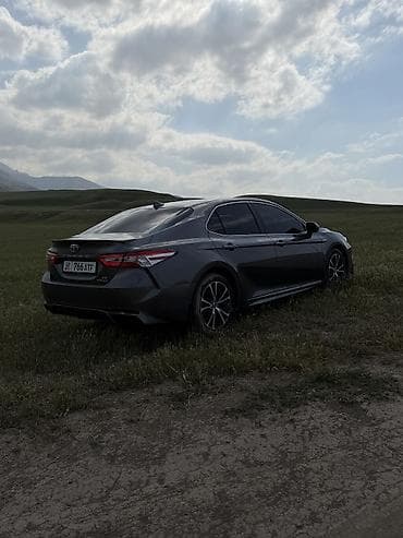 Toyota Camry: 2020 г., 2.5 л, Вариатор, Гибрид, Седан — 4