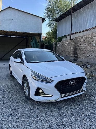 Hyundai Sonata: 2022 г., 2 л, Автомат, Газ, Седан — 2