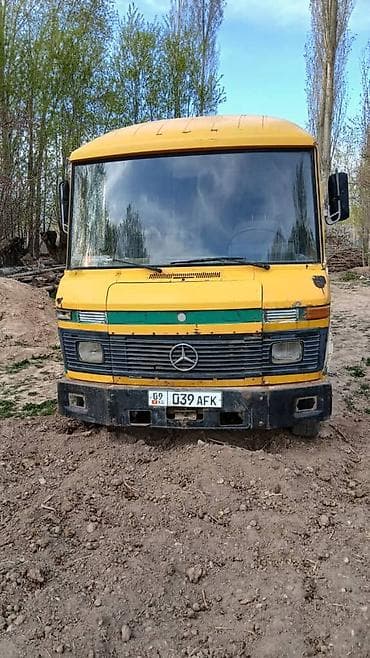195 14 с: Mercedes-Benz 220: 1985 г., 2.4 л, Ручные, Дизель, Фургон — 3
