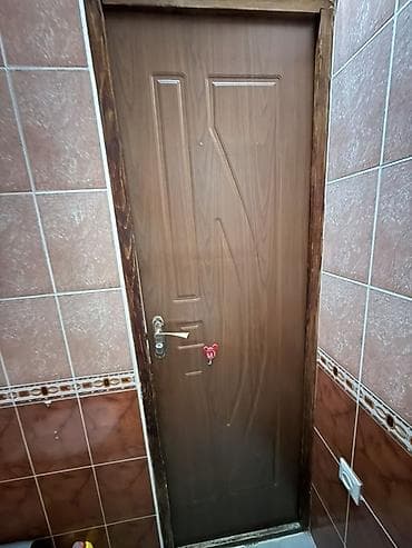 Межкомнатная дверь, Б/у, Со стеклом, Двухстворчатая, Деревянная, Распашная, Витражная, цвет - Коричневый at lalafo.kg Межкомнатная дверь, Б/у, Со стеклом, Двухстворчатая, Деревянная, Распашная, Витражная, цвет - Коричневый