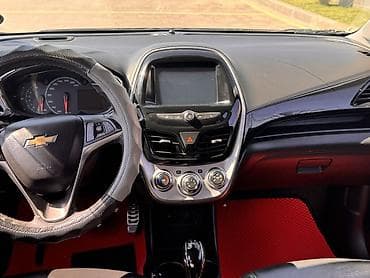 Chevrolet Spark: 2016 г., 1 л, Автомат, Бензин, Хэтчбэк — 9