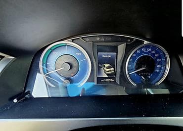 hongqi ehs9: Toyota Camry: 2015 г., 2.5 л, Вариатор, Гибрид, Седан — 6