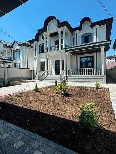 104: На продаже 2х этажный Дом 🏡😍 📍Адрес: Ахунбаева/Чортекова 1 этаж — 1