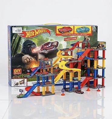 Игровой набор Hot Wheels — многоуровневая трасса для автомобилей -